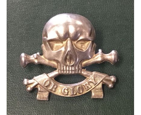 A good quality vintage die stamped sterling silver 17th Lancers cap badge. Of traditional design, with the skull and crossed 