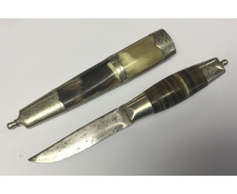 A vintage Scandinavian / Norwegian knife, marked ‘H. Grønland Toten’ to the single edged blade. The handle is made from stack