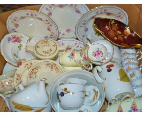 Ceramics - Royal Crown Derby Melrose dessert plates, Royal Crown Derby posie; Royal Worcester Eversham - Caltonwear; rouge Ro