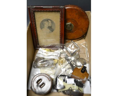 A Dean leather cased tailors cloth tape measure, assorted international coinage, a Swatch quartz compass, dial wristwatch, et
