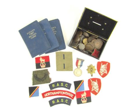 Coinage and badges, to include Britain's First Decimal Coin Sets, silver curb link chain, shoulder badges, cap badge, etc. (a