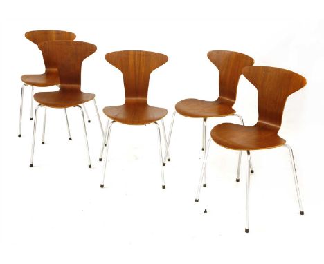 Five 'Mosquito' model 3105 chairs, designed by Arne Jacobsen for Fritz Hansen (5)