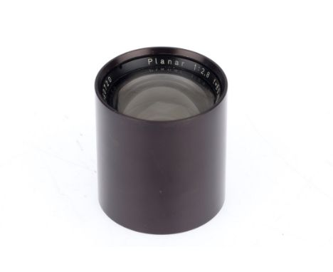 A Carl Zeiss Jena Planar f/2.8 80mm Lens, black, serial number 2760720, barrel VG, fixed focus, no iris, optics G with light 