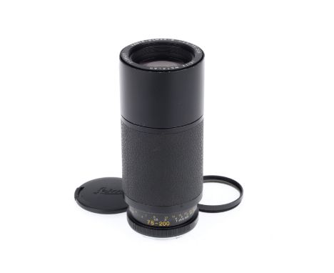 A Leica Vario-Elmar-Rf/4.5 75-200mm Lens, black, serial number 3138637, barrel VG, focus and aperture action G, zoom action s