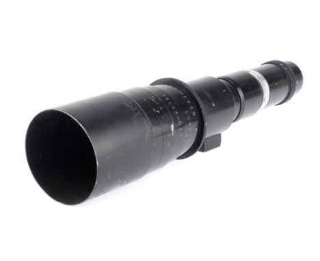 A Dallmeyer Telephoto f/5.6 20in. Lens black, M42 screw mount, serial no.489556, body F, heavy professional wear, optics P-F,