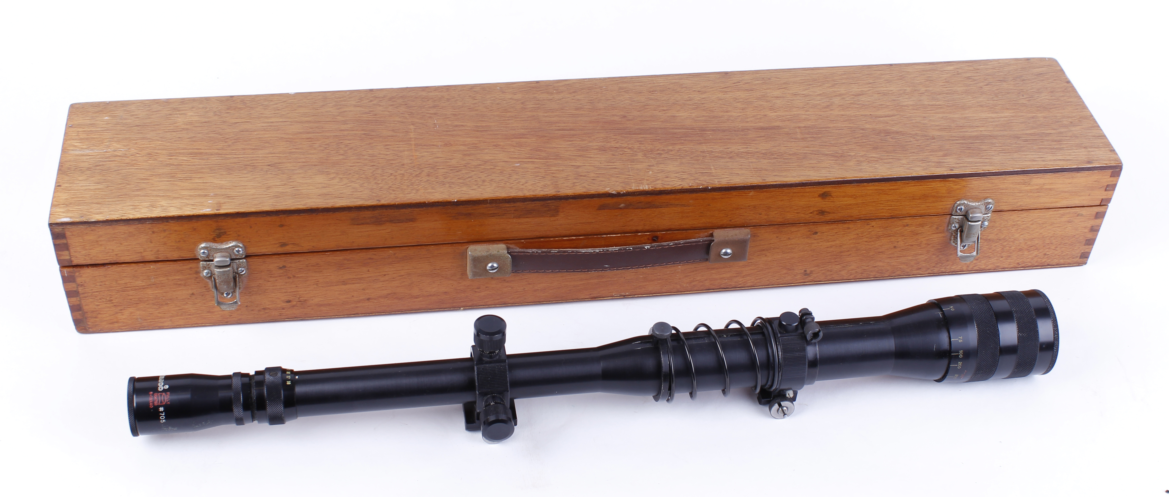 618 x 40 Tasco variable target scope with mounts, in wooden transport box