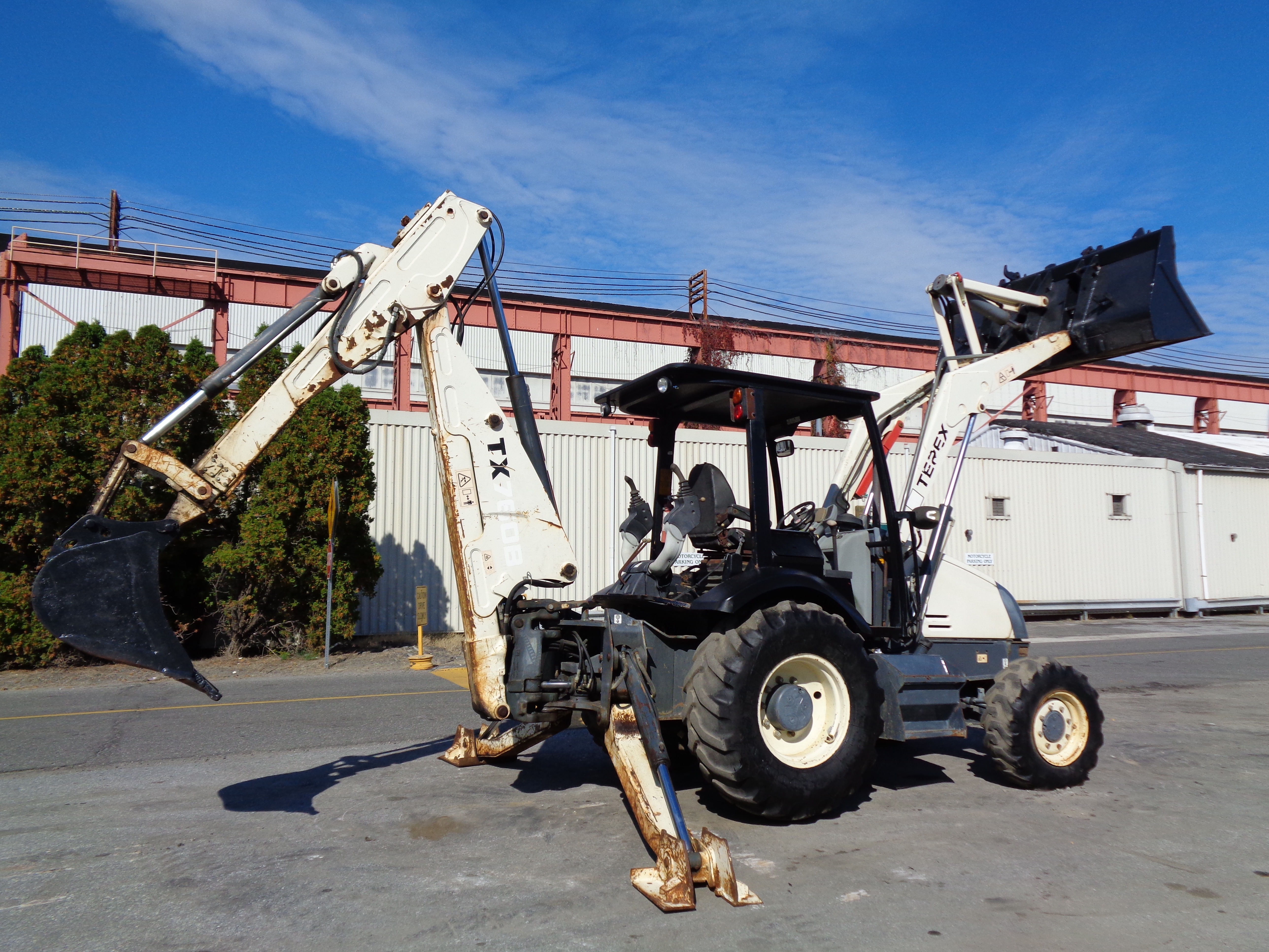 Make Terex  Model  760B Year 2006 Hours 2738 Extendahoe 