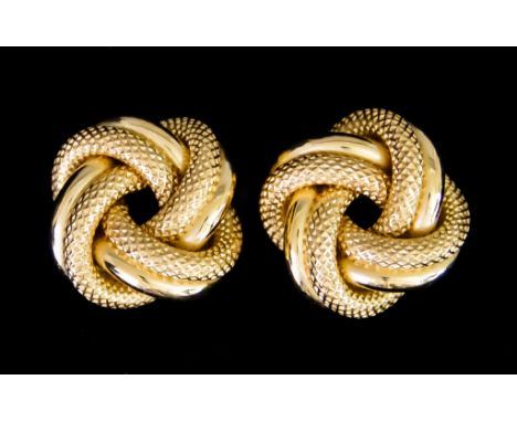 A Pair of 18ct Gold Knot Earrings, for pierced ears, total gross weight 4.5gThe earrings measure 19mm diameter each at the wi