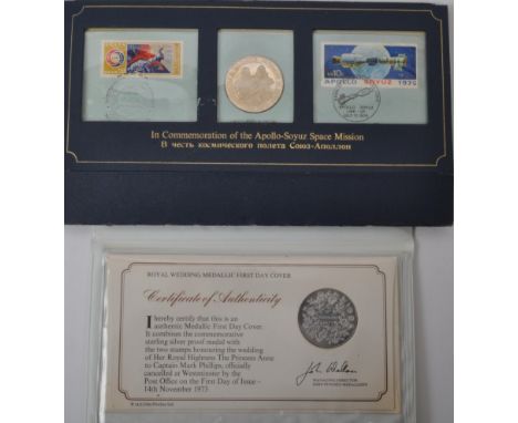 The Royal Wedding Medallic First Day Cover &amp; accompanying Solid sterling silver medal. The medal having Westminster Abbey