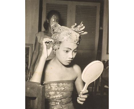 Indonesien - - Sammlung von 152 OPhotographien mit Aufnahmen aus Bali. Vintages. Silbergelatineabzüge. Um 1954. Versch. Forma