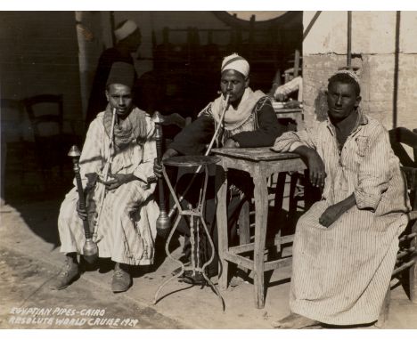Hapag Lloyd - Weltreise - - Sammlung von 156 OPhotographien einer Weltreise der S. S. Resolute (Resolute World Cruise) sowie 
