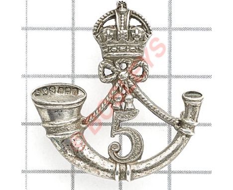 Indian Army. 5th Mahratta Light Infantry Birmingham 1923 hallmarked silver Officer’s cap badge.A good die-cast examples. Crow