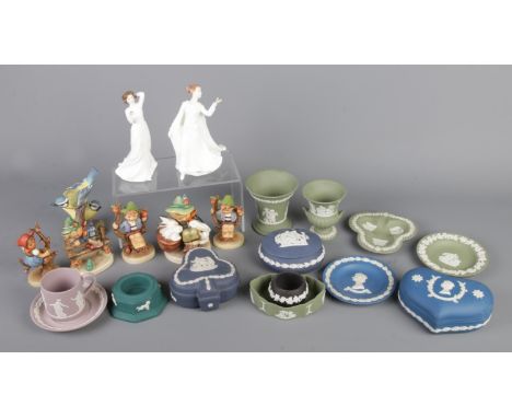 A group of collectables, including two Royal Doulton porcelain figures (HN4083/3393), W. Germany Goebel figures and mixed col