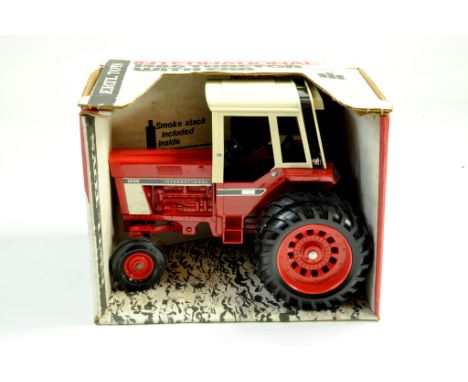 Ertl 1/16 International 1586 Tractor. Excellent in very good box.