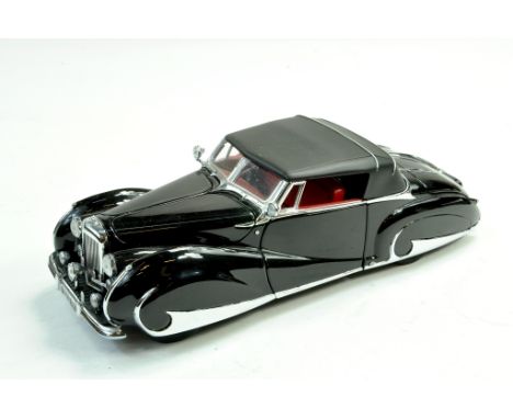 Franklin Mint 1/24 Precision Detail model comprising 1947 Bentley Mark VI with Franay Coachwork. Some minor issues hence good