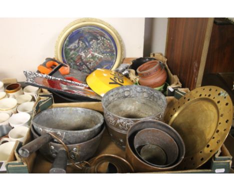 A TRAY OF COPPER AND BRASS TOGETHER WITH A TRAY OF CERAMIC POTS, PICTURES ETC (TRAY/S NOT INCLUDED)