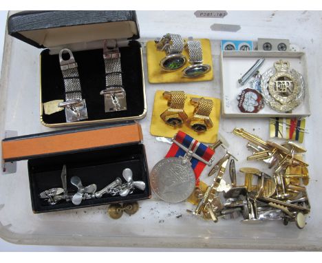 Assorted Vintage and Later Gent's Cufflinks, Royal Engineers cap badge (JR Gaunt), 1939-45 War medal, etc.