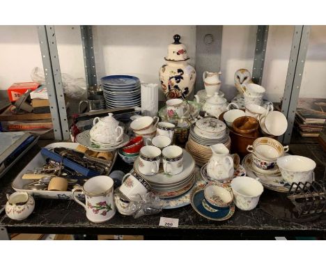 Shelf of china to include Old Worcester Parrot, Wedgwood Campion, Wedgwood Runnymead, Royal Doulton Darjeeling &amp; Royal Co