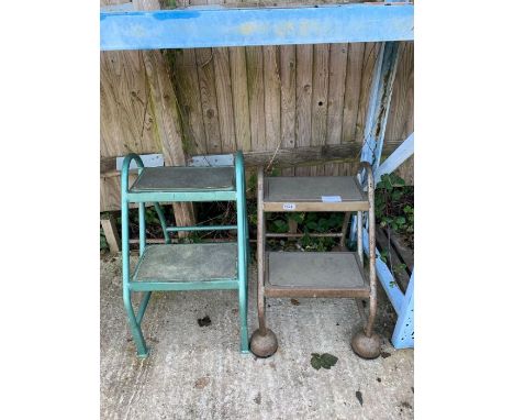 2 metal step ups