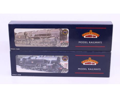 Bachmann: A boxed Bachmann, OO Gauge, 9F 2-10-0 Standard 92116 BR E/C Black BR1C Tender, Reference 32-852; and Fairburn Tank 