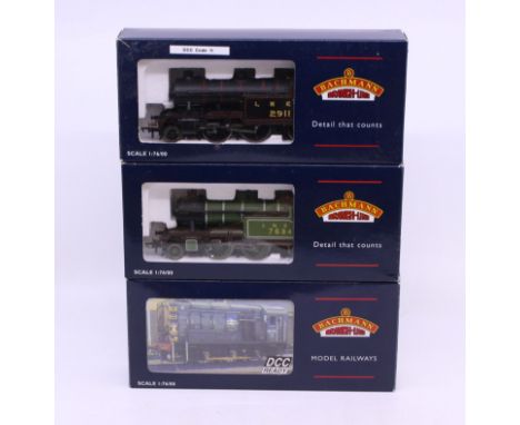 Bachmann: A collection of three boxed Bachmann, OO Gauge, locomotives to comprise: 31-606, 31-608 and 32-114. Original boxes,