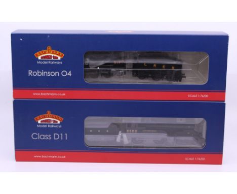 Bachmann: A pair of boxed Bachmann, OO Gauge, locomotive and tender, to comprise: Robinson 04 6190 LNER Black 31-003; and Cla