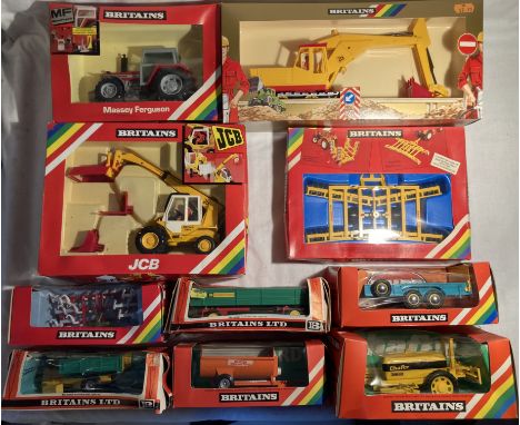 Britains: A collection of assorted Britains Farm vehicles and implements to include: Massey Ferguson Tractor 9520, JCB Loadal