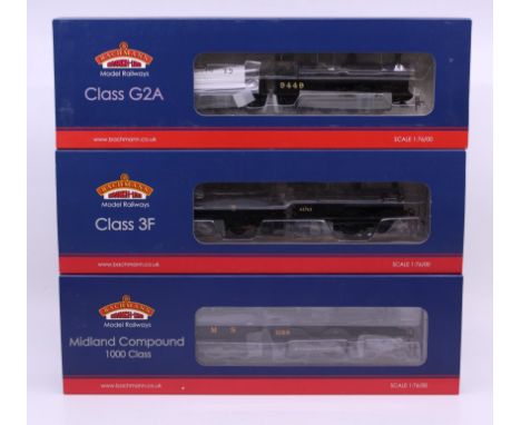 Bachmann: A collection of three boxed Bachmann, OO Gauge, locomotive and tender, to comprise: Reference 31-476, 31-626 and 31