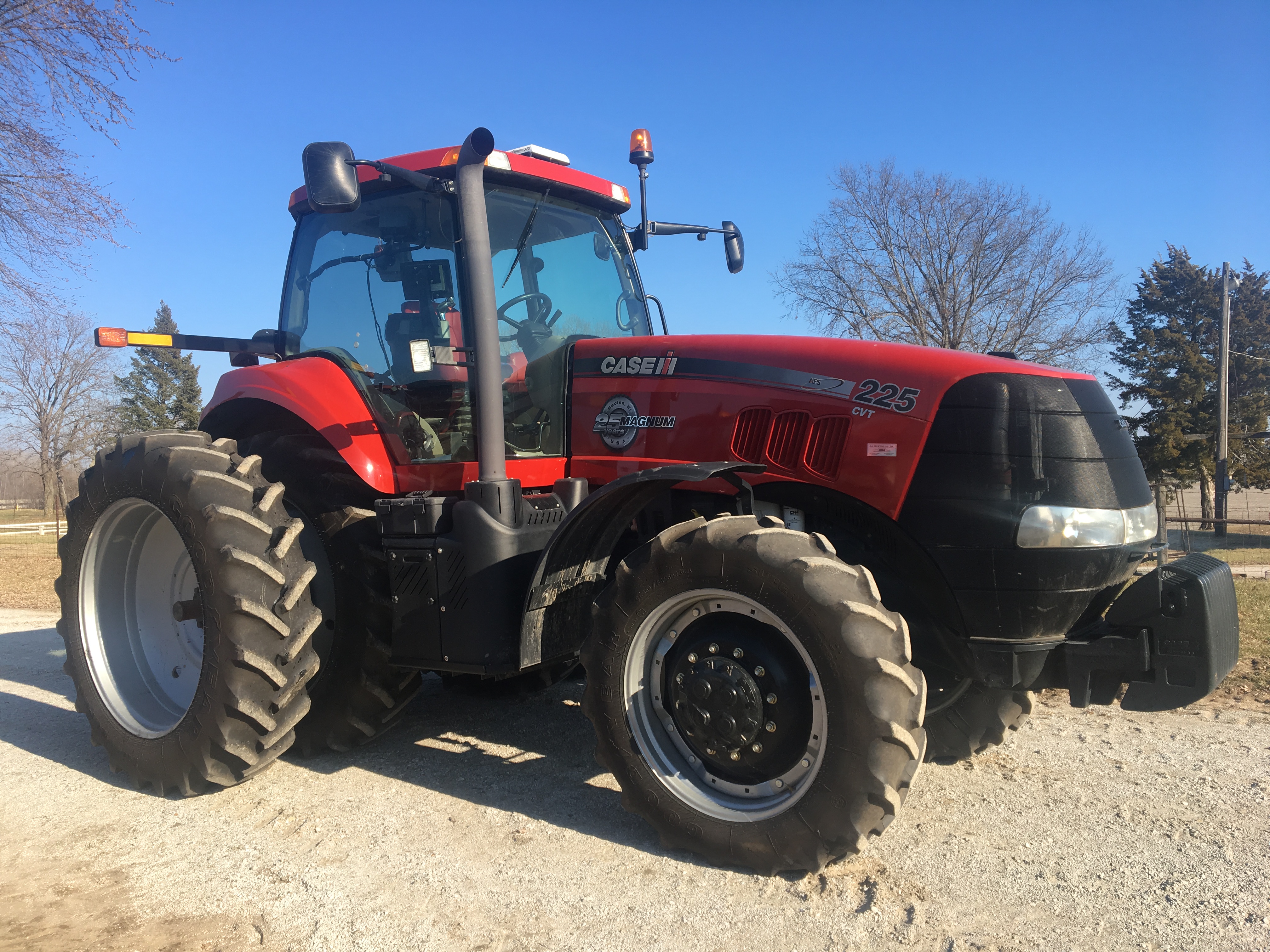 2013 Case IH 225 Magnum, AFS, CVT, Deluxe Cab, Buddy Seat, AFS 372 Case