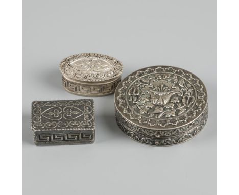 In various versions. 20th century, hallmarks: Z, ZI - light signs of use. 62 grams, 800/1000 and 925/1000.