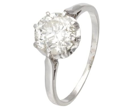 Hallmarks: Pt I. Set with one transitional cut diamond of approx. 1.20 ct. Clarity: P2, color: K-L. Ring size: 15 mm / 47 mm.