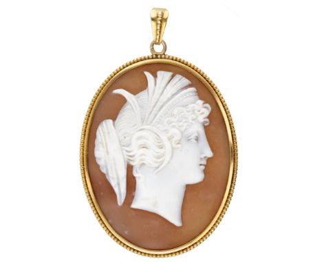 With female portrait in profile. Hallmarks: oak leaf. LxW: 6 x 3.8 cm. Weight: 8.91 gram.