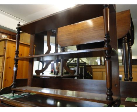 A Victorian mahogany 3-tier open display shelf,length 68cm.