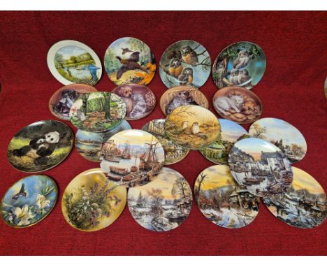 Collection of 20 assorted cabinet plates various makers to include Poole, Wedgwood, Royal Doulton, etc.