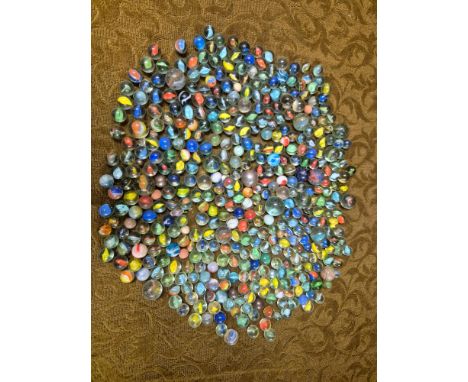 Quantity of vintage glass marbles, approx. 2.6kg.