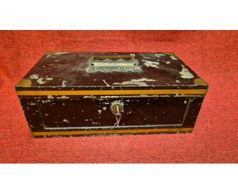 Vintage heavy weight cash tin with key, 305mm x 170mm x 110mm.