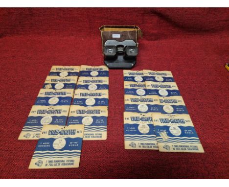 Vintage Sawyers Viewmaster and reels, 9 children's tales and 8 views of the USA.