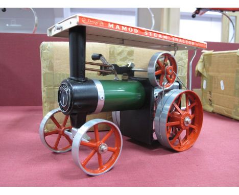 A Mamod Boxed 1313 Traction Engine TE1a, appears very light/un-steamed, (unchecked).