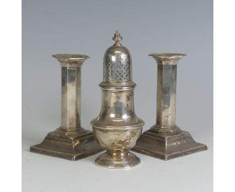 An Elizabeth II silver Sugar Caster, by&nbsp;Garrard &amp; Co Ltd., hallmarked London 1961, of traditional form with removabl