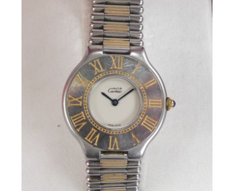 A Must de Cartier '21' quartz Wristwatch,&nbsp;serial no. 901033**2, bi-metal, 30mm diameter, complete with spare links, box 