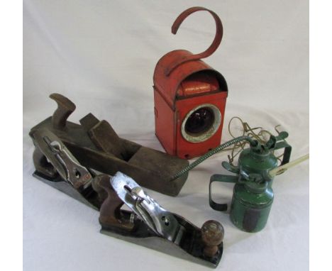 GEOPI lamp, Westco oil cans & planes inc Stanley