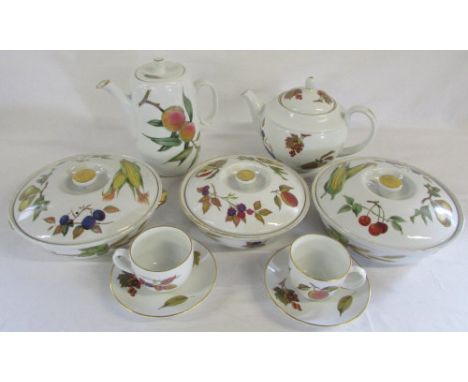 Royal Worcester Evesham part dinner/tea service