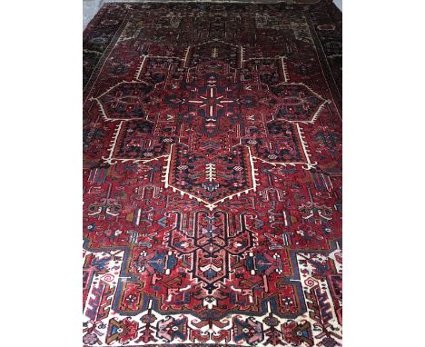 Large persian carpet 4.03 m x 2.84 m