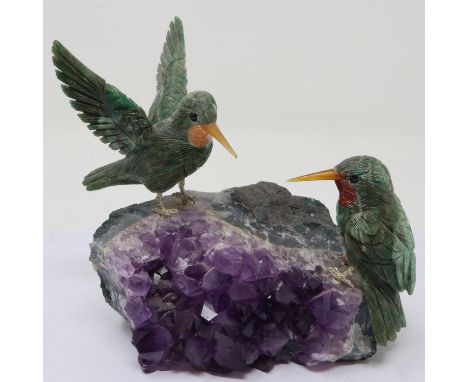 Two hummingbirds on an amethyst geode. P&amp;P Group 1 (£14+VAT for the first lot and £1+VAT for subsequent lots) 