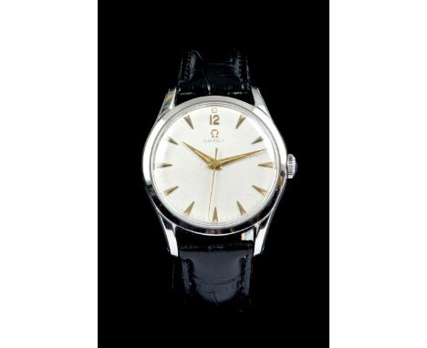 1950s gentlemen's Omega wristwatch in steel case, silvered dial with dagger hands and markers, centre seconds, screw back and