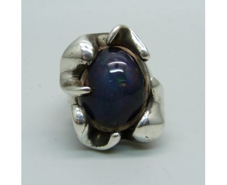 A Mexican silver and black boulder opal ring, P 
