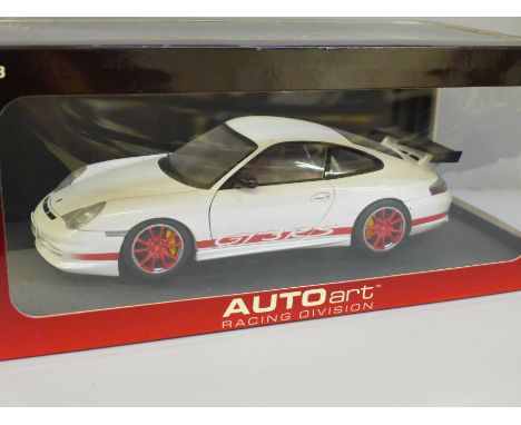 An Autoart 1/18 scale model Porsche 911 (966) GT3 RS 