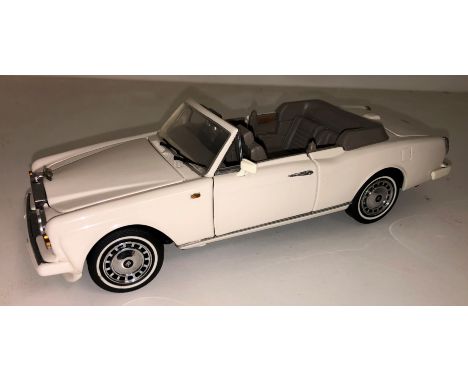 FRANKLIN MINT 1:24 SCALE MODEL PRECISION 1992 ROLLS ROYCE CORNICHE 41B