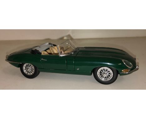 FRANKLIN MINT RACING CAR GREEN 1961 JAGUAR E TYPE 1:24