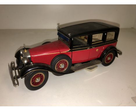 FRANKLIN MINT 1:24 SCALE PRECISION MODEL MERCEDES BENZ (UNBOXED)